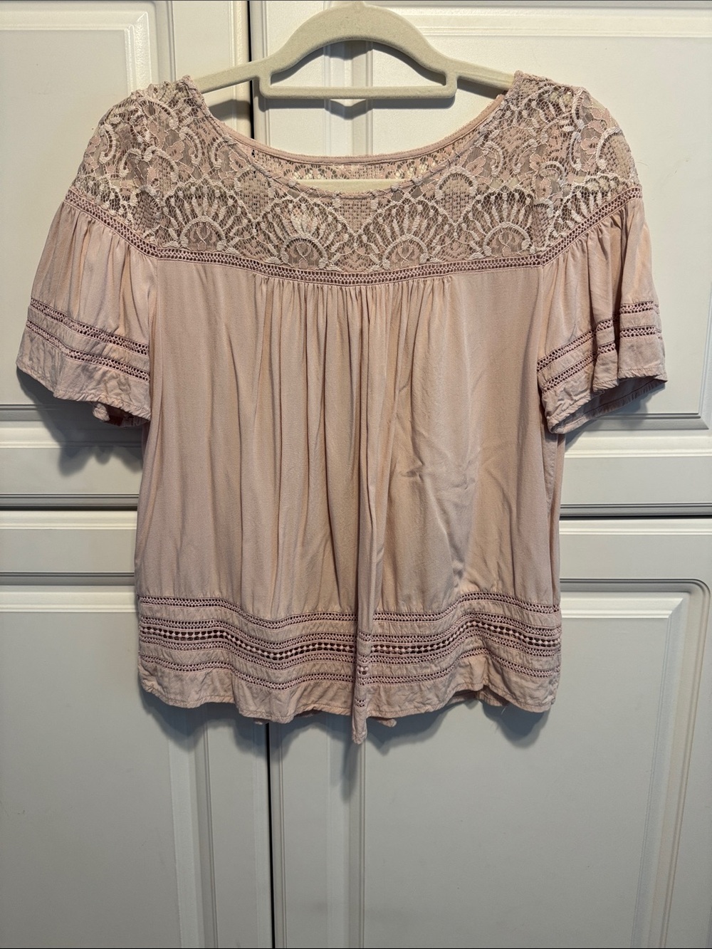 BB Dakota Blush Pink Lace Yoke Short Sleeve Blouse